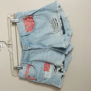 L.E.I. Jean Shorts SZ 7 Juniors Distressed Patches Y2k Boho